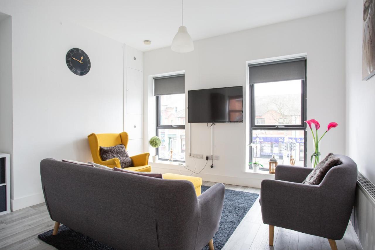 Modern Luxury Apartment, Sleeps 6, Best Location Белфаст Екстериор снимка